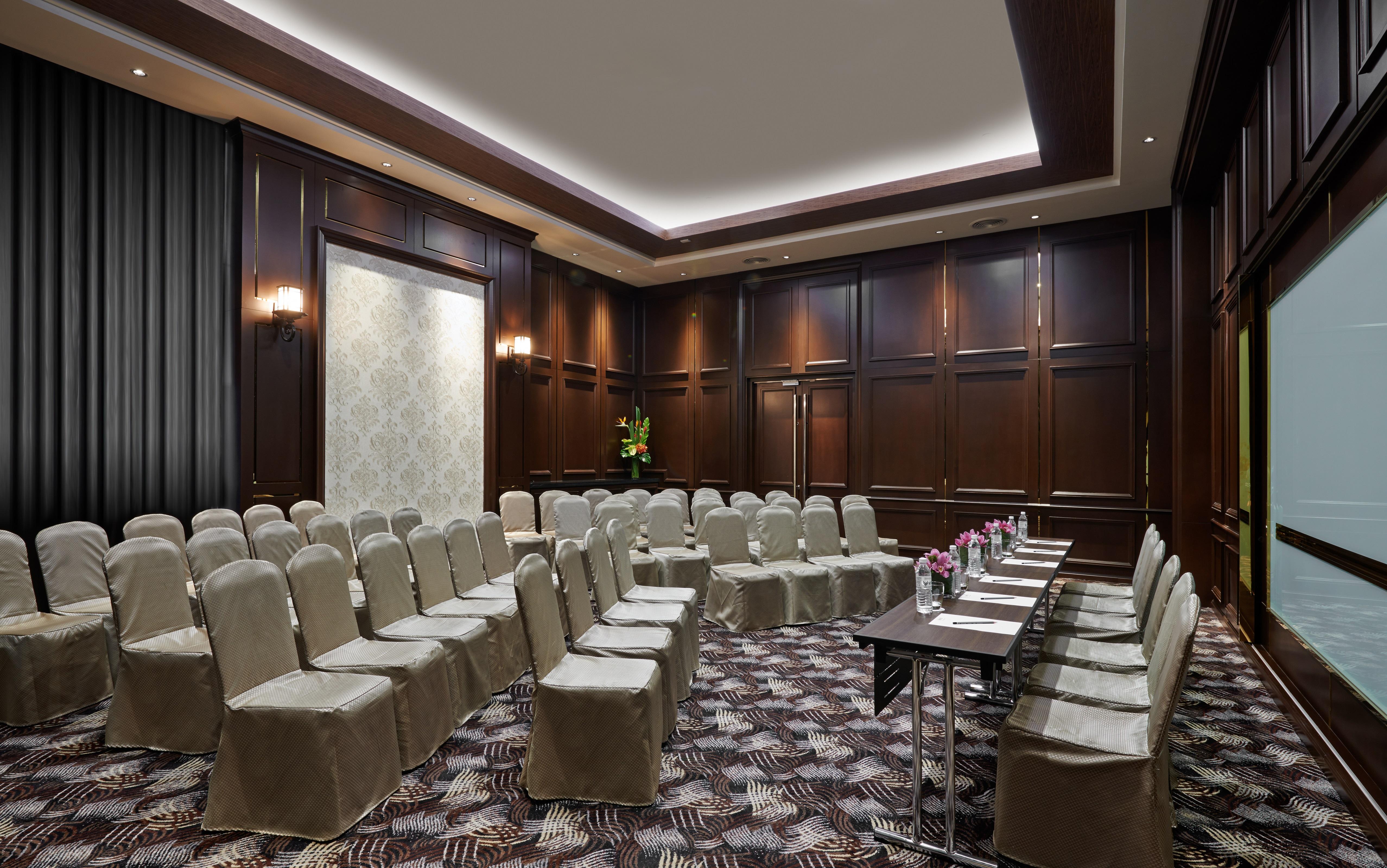 Ve & Hotel 4*